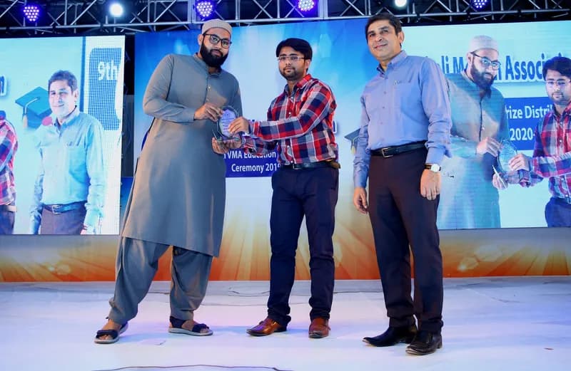 9th Execellence Award