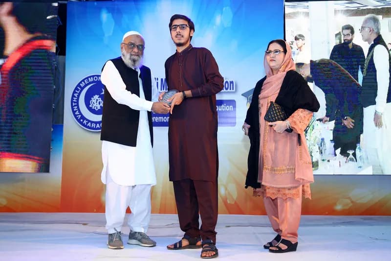 9th Execellence Award