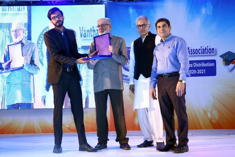 9th Execellence Award