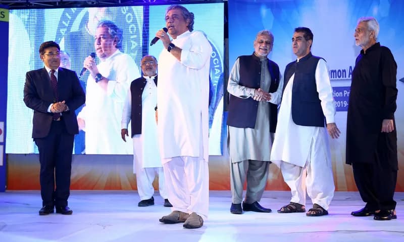 9th Execellence Award