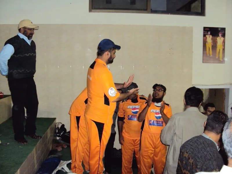 4th APMF FINAL MATCH B/W Vanthali & Bantva Memon Association 2010