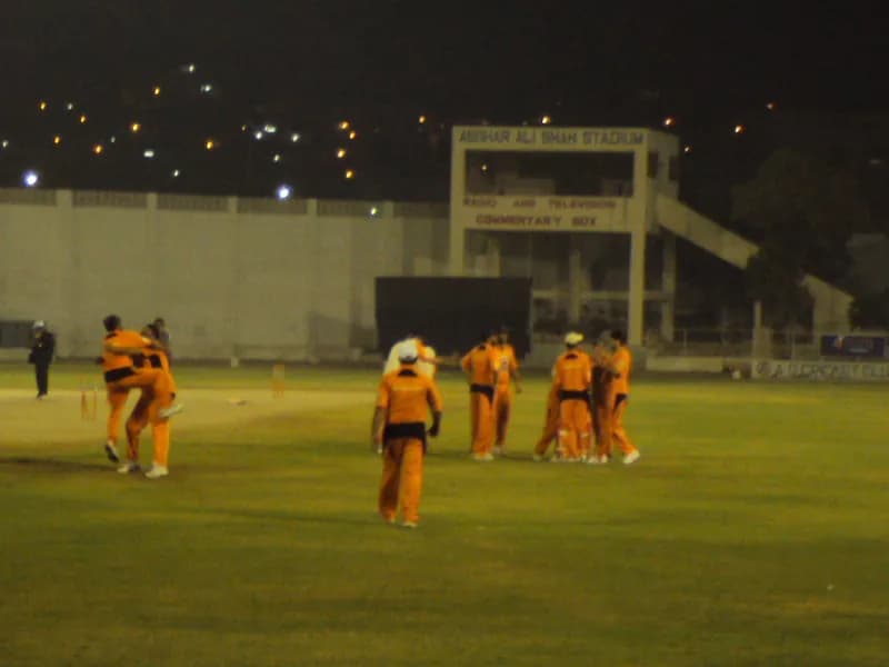 4th APMF FINAL MATCH B/W Vanthali & Bantva Memon Association 2010